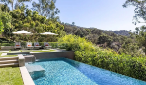 Katy Perry Mansion Swimming Pool