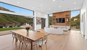 Talk to Paul TTP Kaley Cuoco Purchased Agoura Hills from Taylor Lautner for $5.25M Dining Room