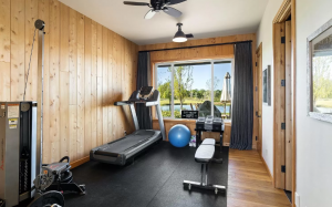 Talk to Paul TTP Buster Posey Lists 106-Acre California Ranch for $3.9M Gym