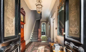 Amy Schumer Selling Luxurious NYC Penthouse for $15M Entrance