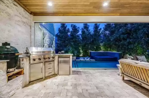 Talk to Paul TTP ‘The Bachelor’ Couple Sean Lowe and Catherine Giudici Immediately Flip TX Mansion BBQ